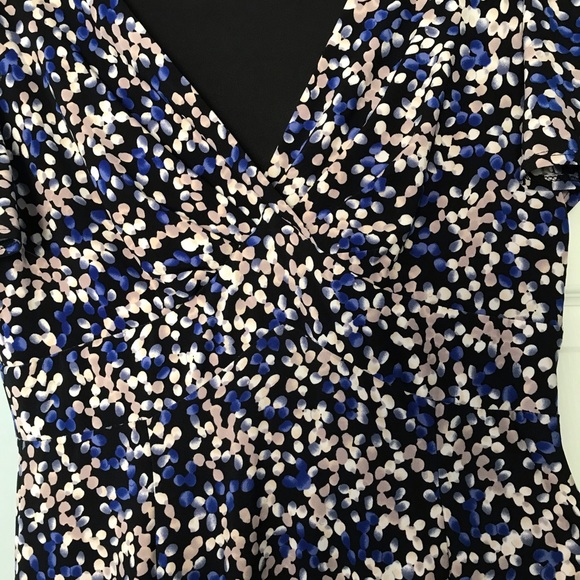 EUC Chaps Swing Dress • Size M • Flutter Sleeves and Fun print! - Picture 4 of 9